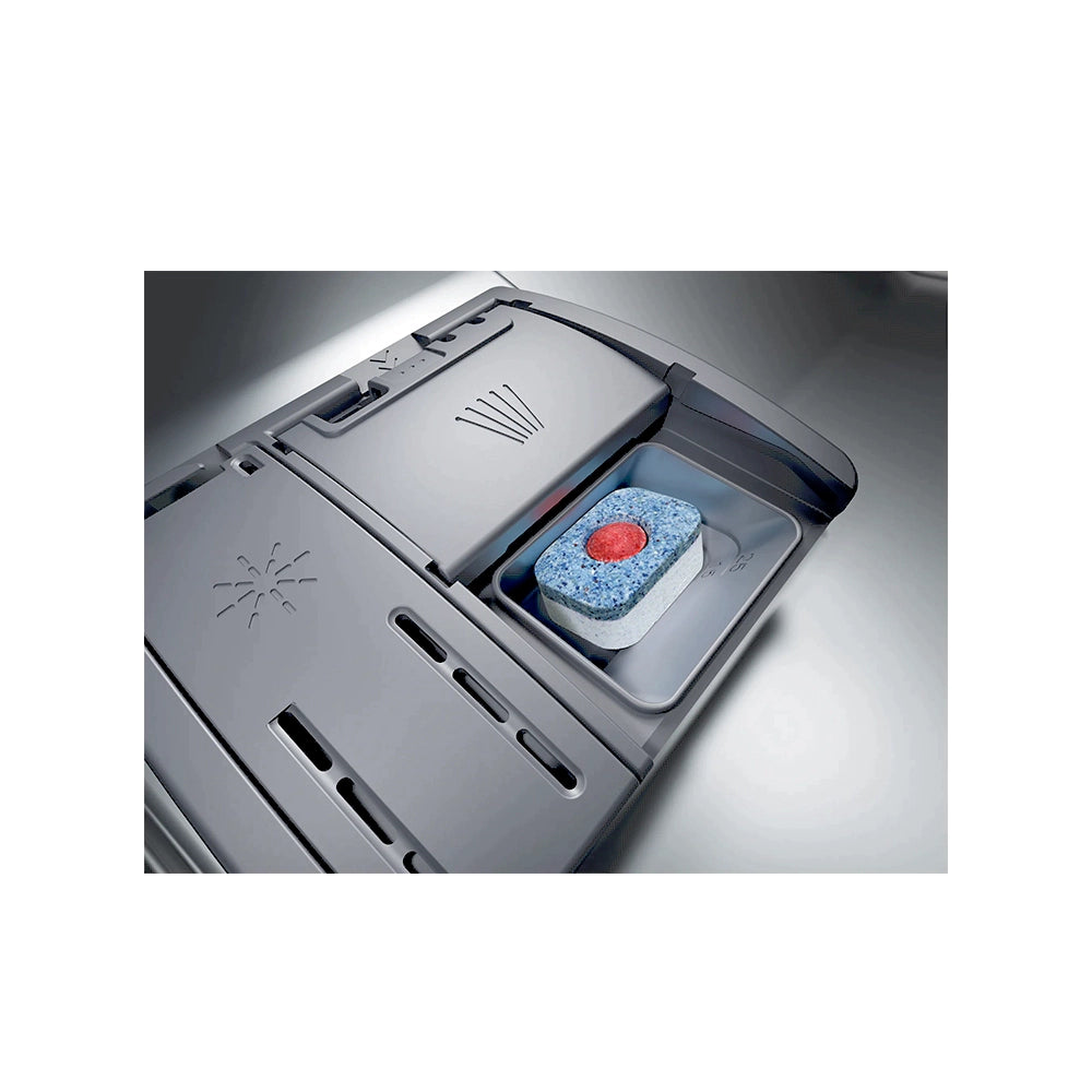 BOSCH Quad Wash 13 Place Dish Washer SMS67NI10M