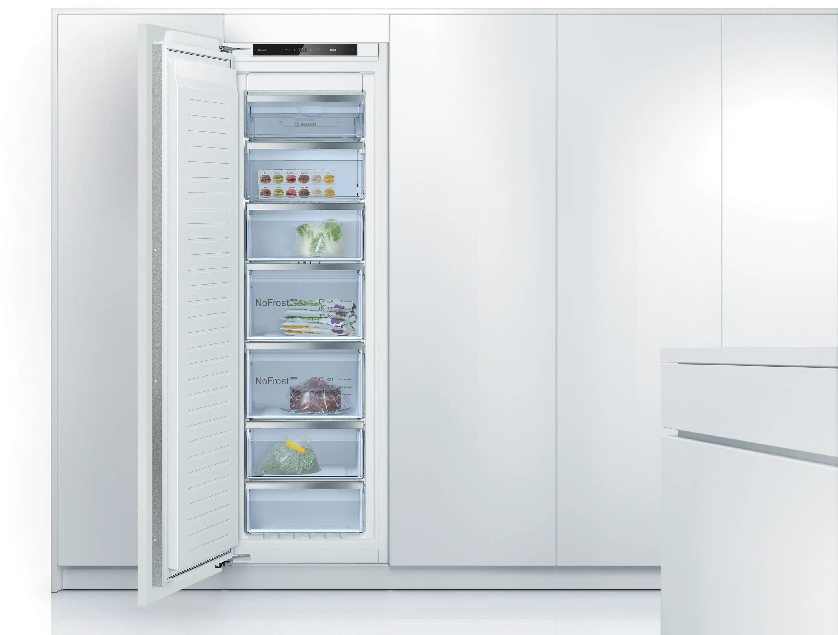 Bosch Series 6, Built-in freezer, 235 liters, 177.2 x 55.8 cm, flat hinge GIN81AEE0M