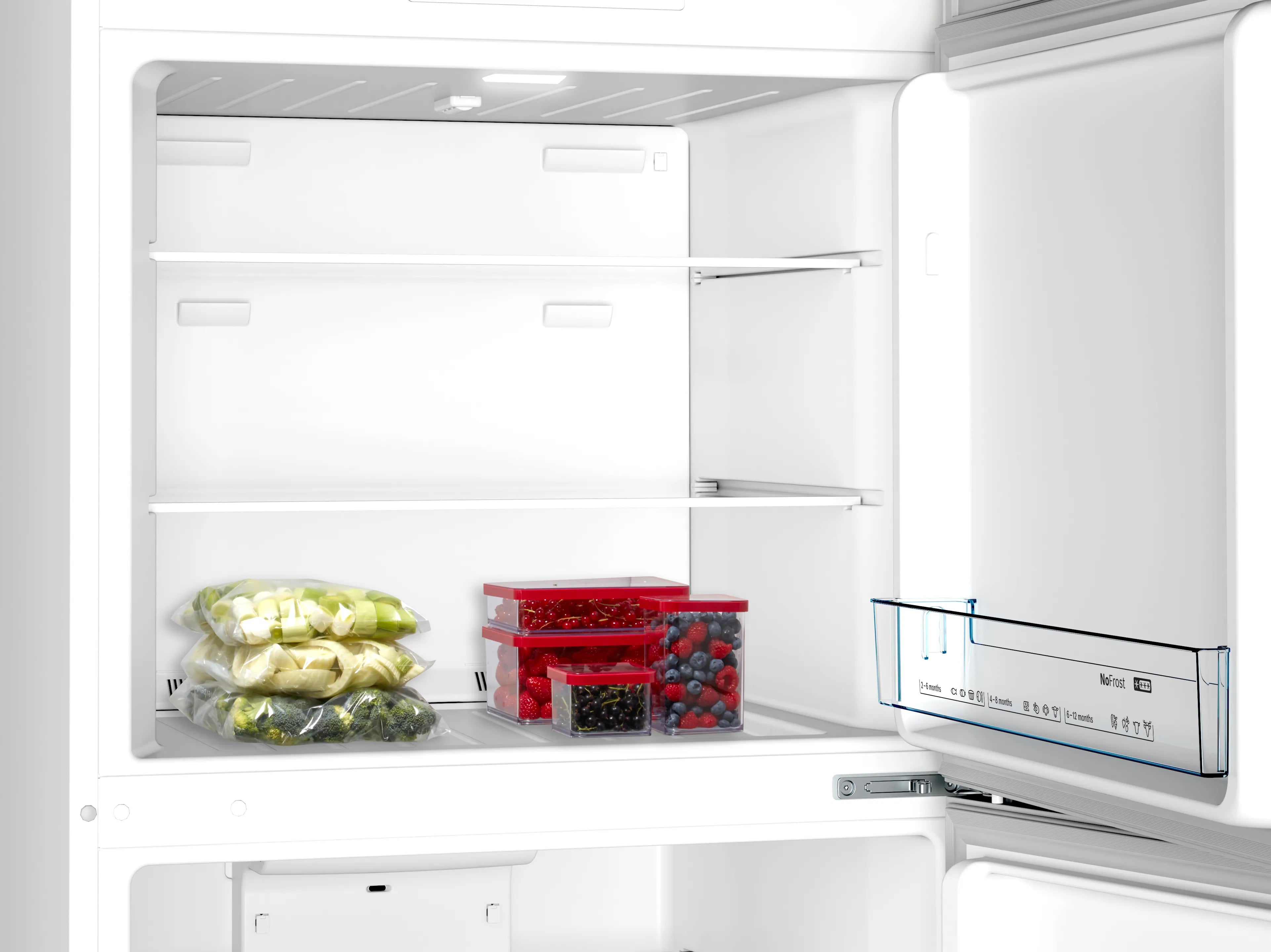 Bosch Series 4 Top mount Refrigerator with multiAir flow  186 x 70cm Stainless steel, No Frost
